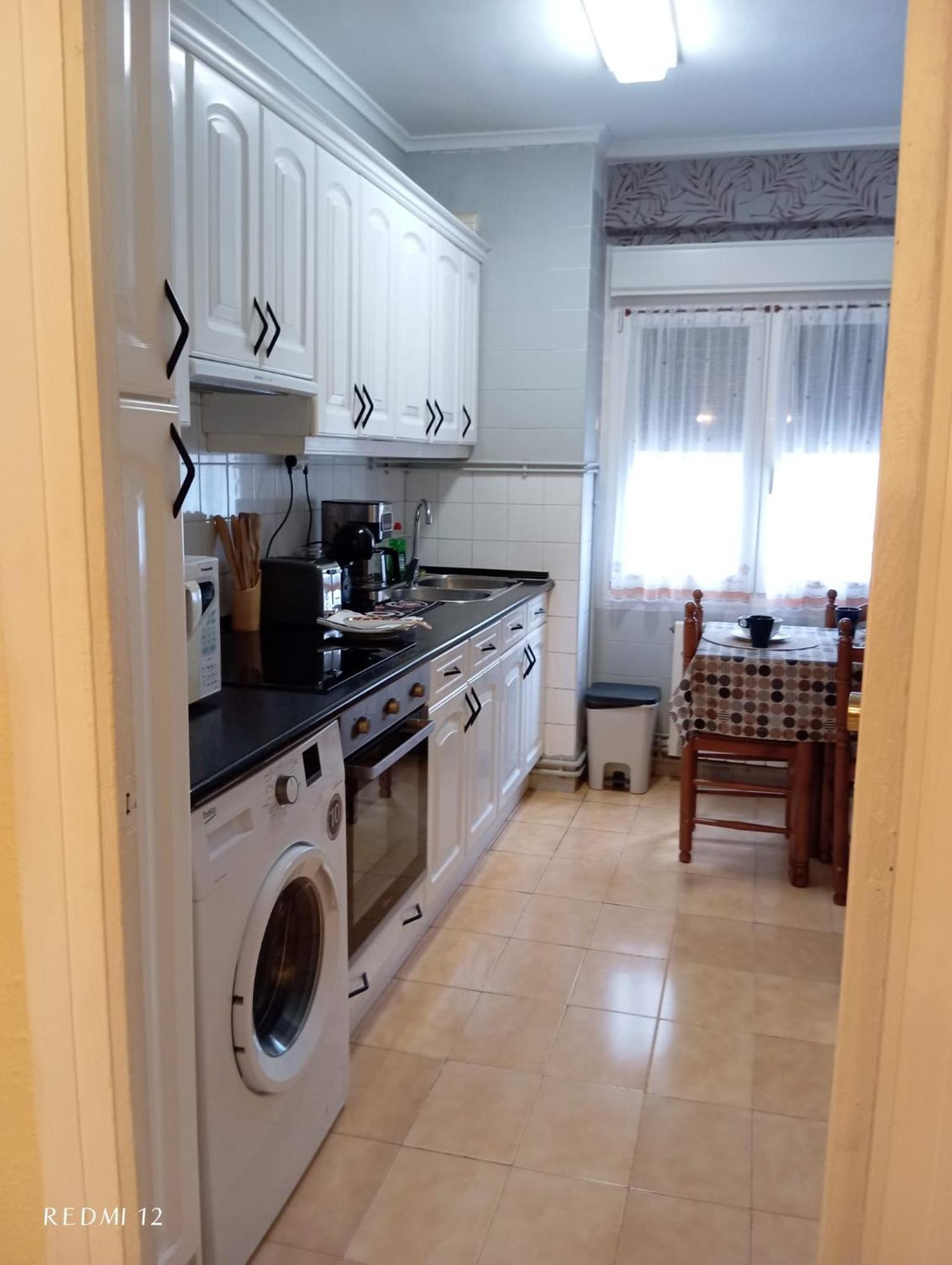 A&C Plaza Haro Apartment ภายนอก รูปภาพ